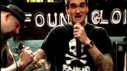 New Found Glory - My Friends Over You (Official Video)