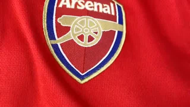 ✅ Camiseta Arsenal 22-23 Local - www.camisetasclubes.com