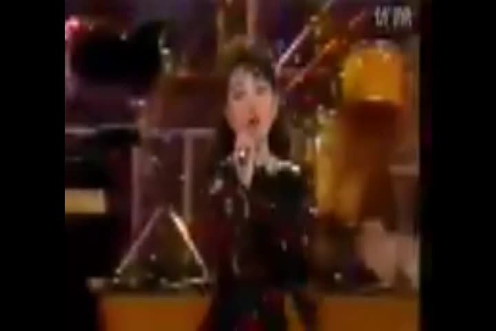 Dançando Lambada in North Korea