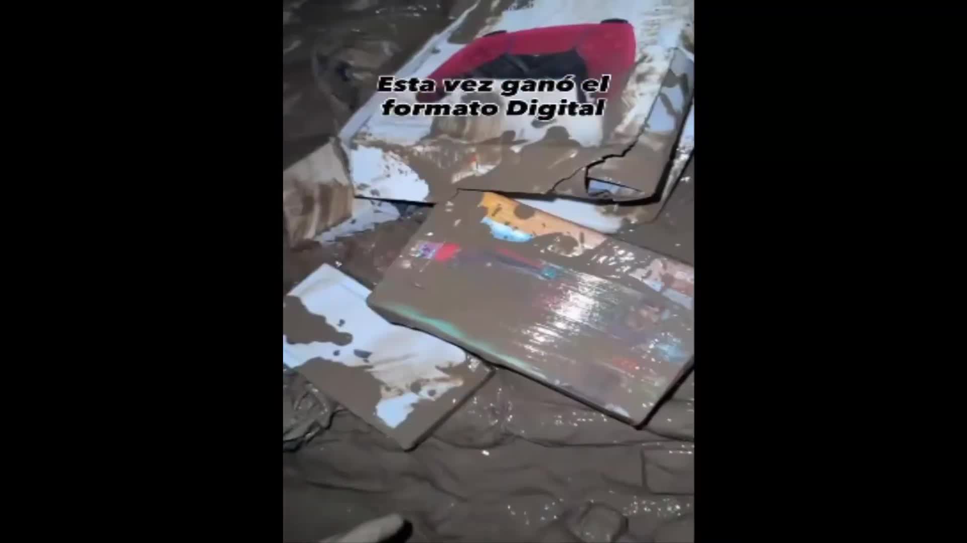 Gamer pierde su colección de consolas tras la inundación de poza rica