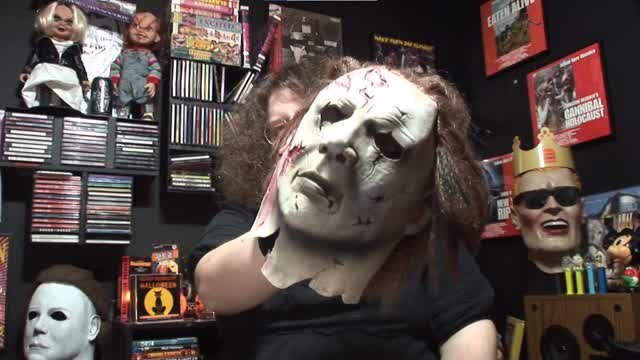 Unboxing a 2011 Don Post RZ Halloween 2 Myers Mask