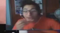 Mauu reacciona a un video que le mando raider