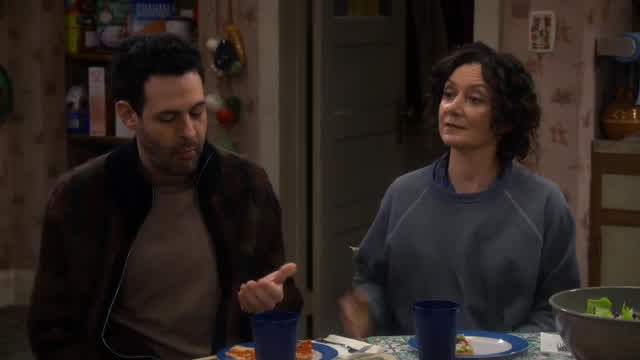 the conners season 4 episode 07 lets-all-push-our-hands-together-for-the-stew-train-and-the-conners-