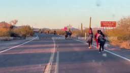 Another crowd of illegal immigrants is already walking on “free” lands in Arizona