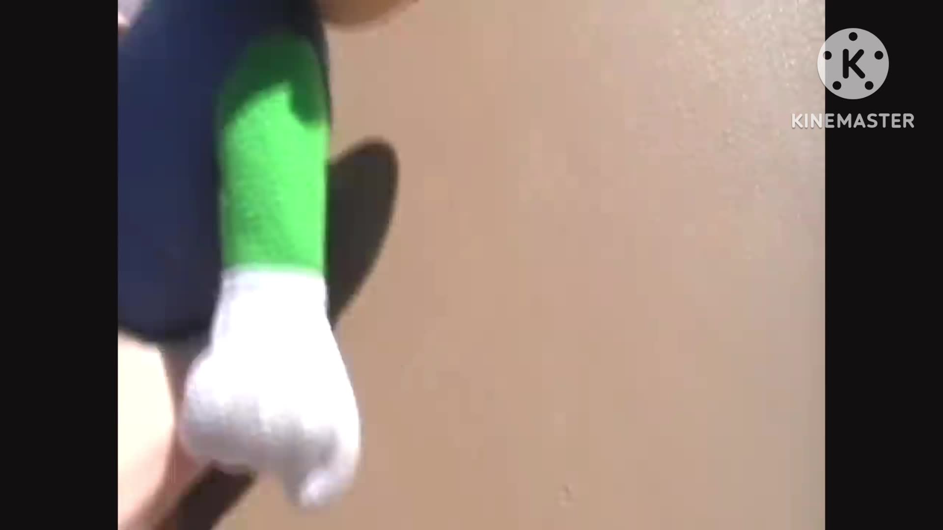Mario And Luigi Go To The Beach - Out Of Context Mario And Luigi Go To The Beach - Out Of Context