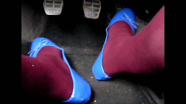 Jana make a walk. shoeplay and pedal pumping with her shiny blue ballerinas flats trailer