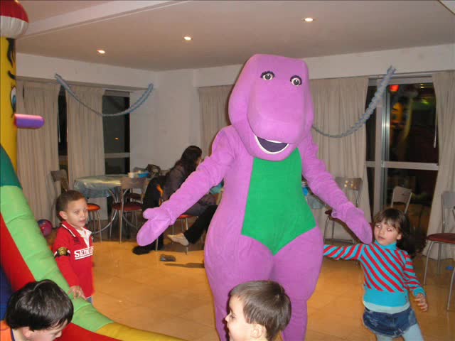Criticas a barney(Loquendo)