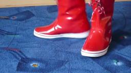 Jana shows her Adidas Honey boots shiny red