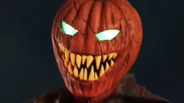 Everything Wrong With Every 2018 Spirit Halloween Prop (Original) (Reupload)
