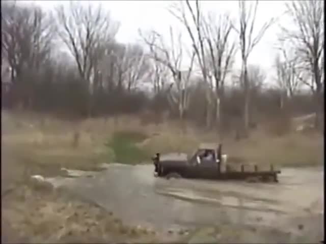 Davidsfarm 77 GMC Sierra Mudding