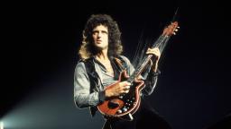 Brian May is way too smokin hot!