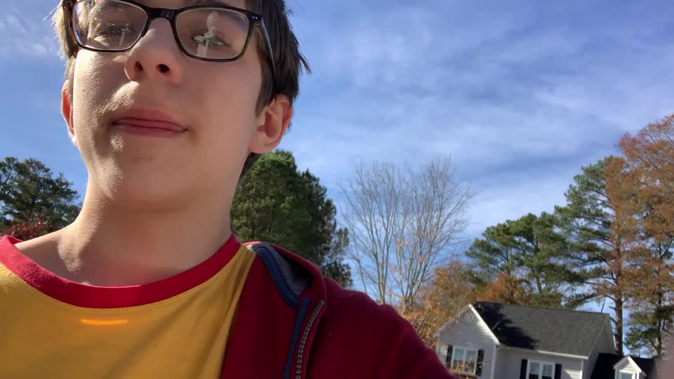 Ashton fixing Camera - Vidlii Ashton fixing Camera - Vidlii