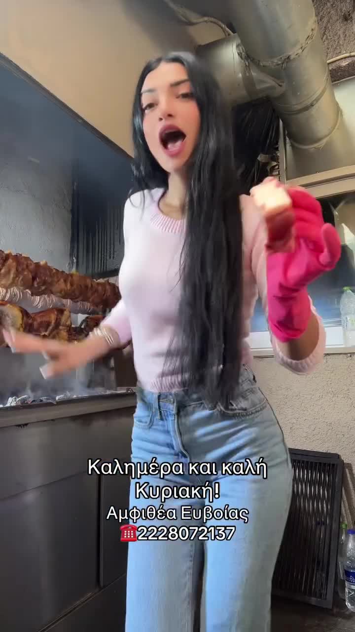 Παράδεισος, Αρνάκια στην σούβλα, κοκορετσάκια, κοντοσούβλια και παγωμένη μπύρα