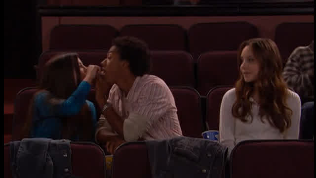 What I Like About You - Tankini (S1 E7) What I Like About You - Tankini (S1 E7)