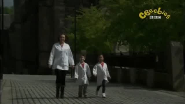 Nina y las Neuronas: Cuerpos Asombrosos - Huesos (Español Latino)
