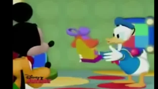 parodia de la casa de mickey mouse.