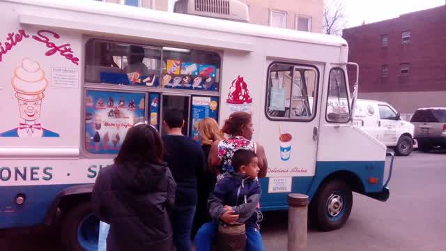 Marvin Chavez keeps thowing fire at SAMUEL ATHERTON UNTIL HE DIES