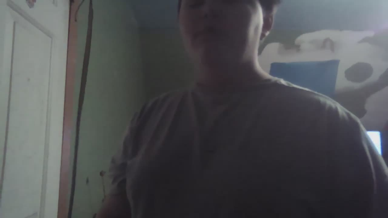 HOW TO EAT ICEYS THE MANLY WAY