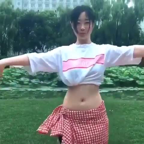 Yura the chinese belly dancer