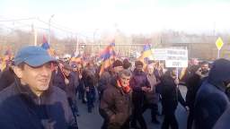Armenians continue their treacherous course  In the city of Gyumri, protests against the Russian mil