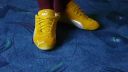 Jana shows her Puma Speed Cat suede yellow silver