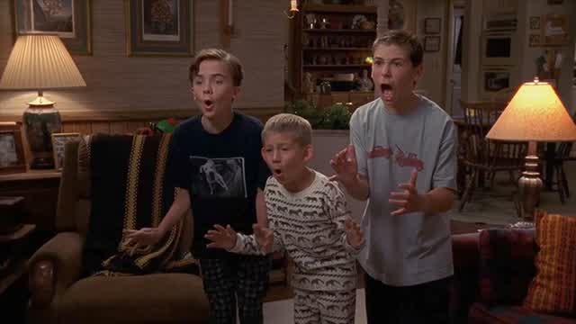 Malcolm In The Middle - Red Dress (S1 E2) (3/5)