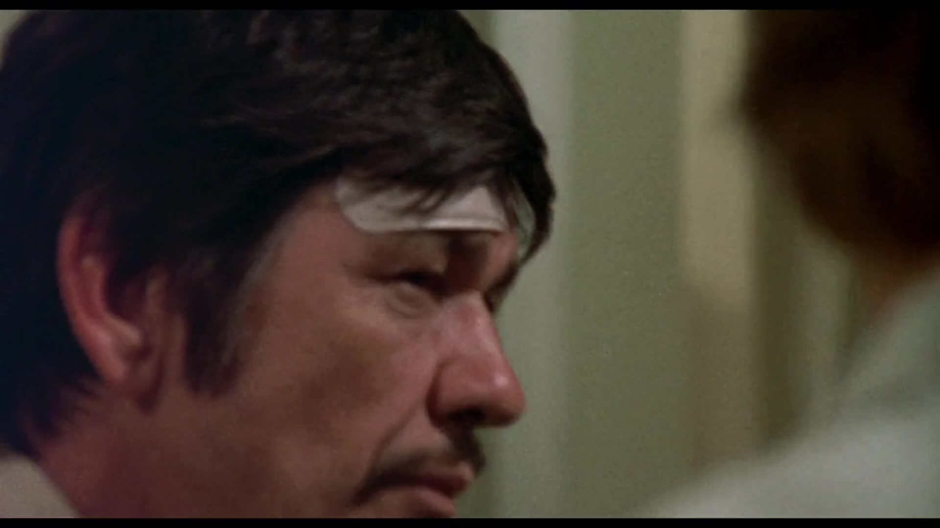 Charles Bronson gets injured in traffic accident