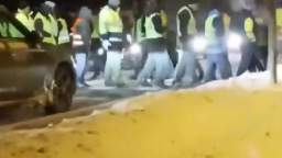 Ukrainians staged a strike on the Polish border, blocking the movement of passenger cars
