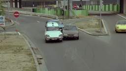 Car Chase in Three Men to Kill (Trois Hommes à Abattre) - 1980