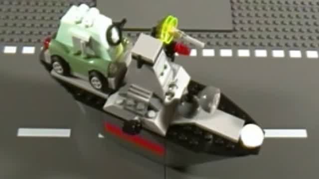 Lego 8426 Escape at Sea: Cars 2 Review