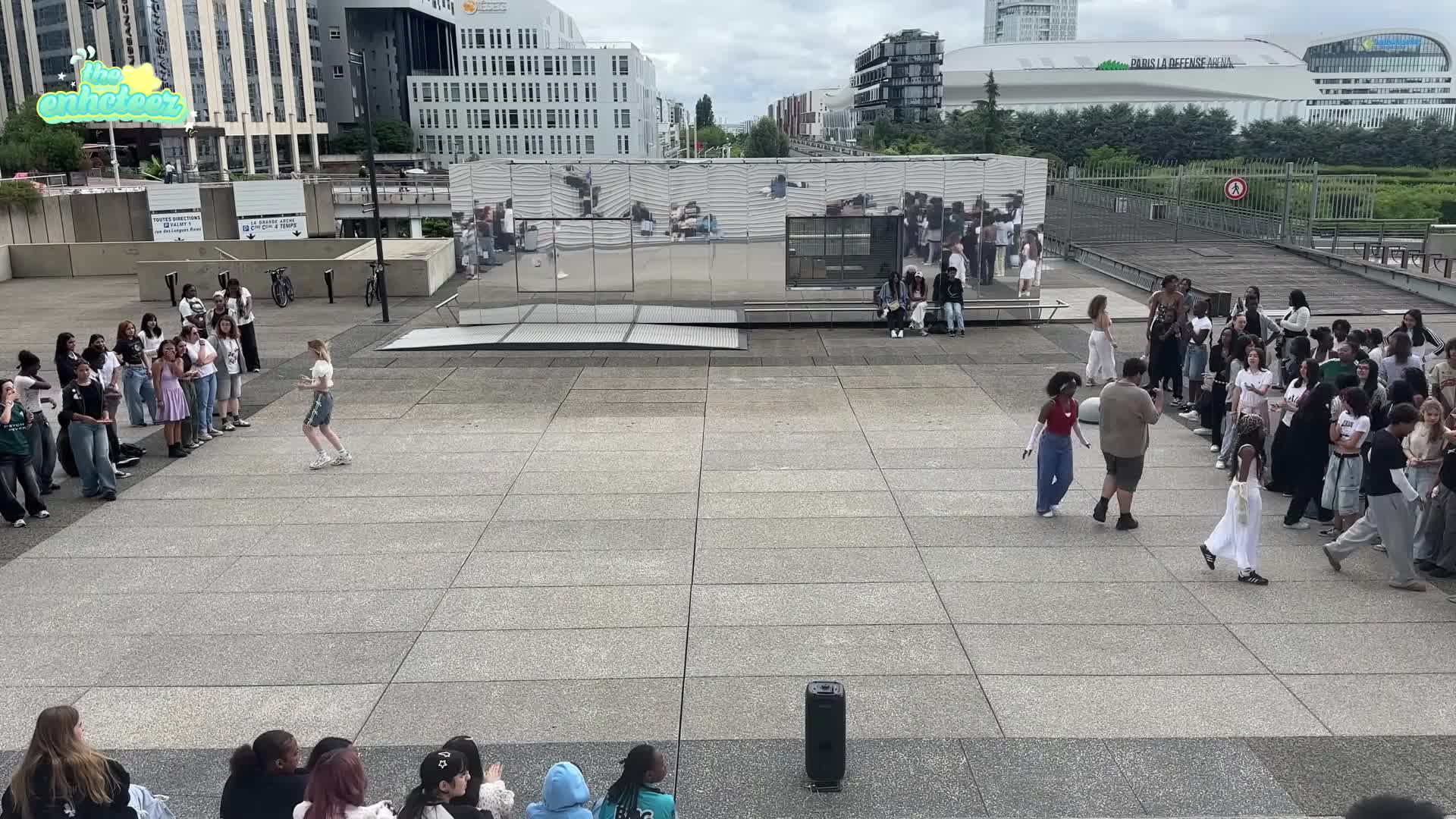 [K-POP RANDOM DANCE IN PARIS] 케이팝 랜덤댄스 - @theenhcteez ! 17.07.25 - PART ONE_1_