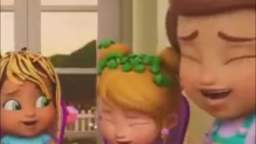 I GIVE A LULU A CHARILE IS THIS POOPED IN THE PLATE