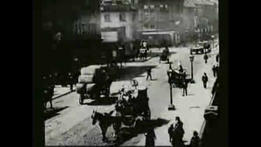 Traffic Crossing Leeds Bridge (1888)