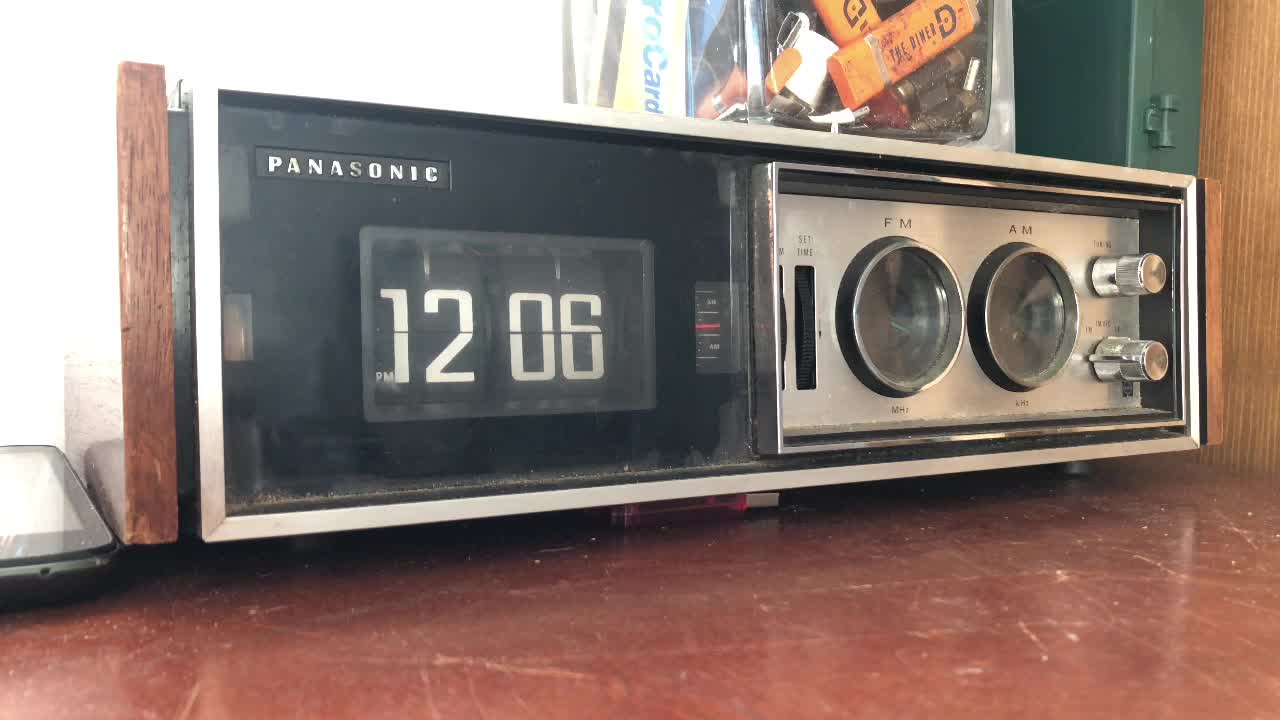 Panasonic RC-7469 Cameron AM/FM Clock Radio (2019)