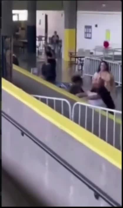 Ts was at my school 😭 (no sound)