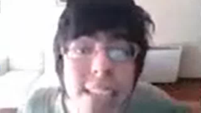 Bronce V es contactado por una reportera japonesa