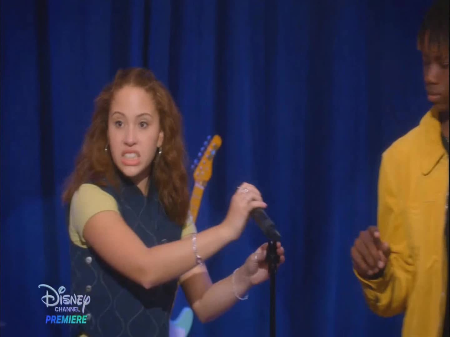 Electric Bloom • C1T1 "Cómo empezó" Español Latino