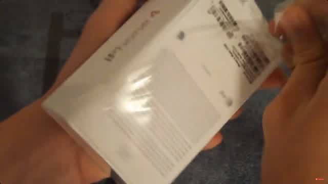 iPhone 4 Unboxing