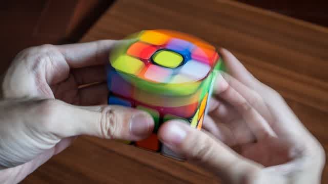 How To Solve a Rubiks Cube in 10 Seconds