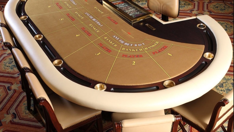 Use casino and table layout to improve Gameplay
