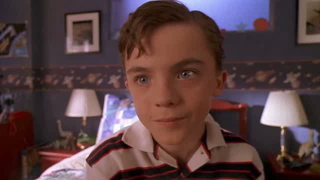 Malcolm In The Middle - Pilot (S1 E1) (2/5)