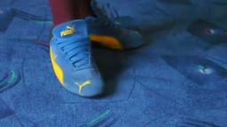 Jana shows her Puma Speed Cat suede blue black yellow