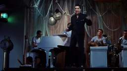 Elviss Dance Moves