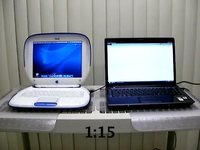 Bootup Challenge between an old Apple iBook and a Vista computer