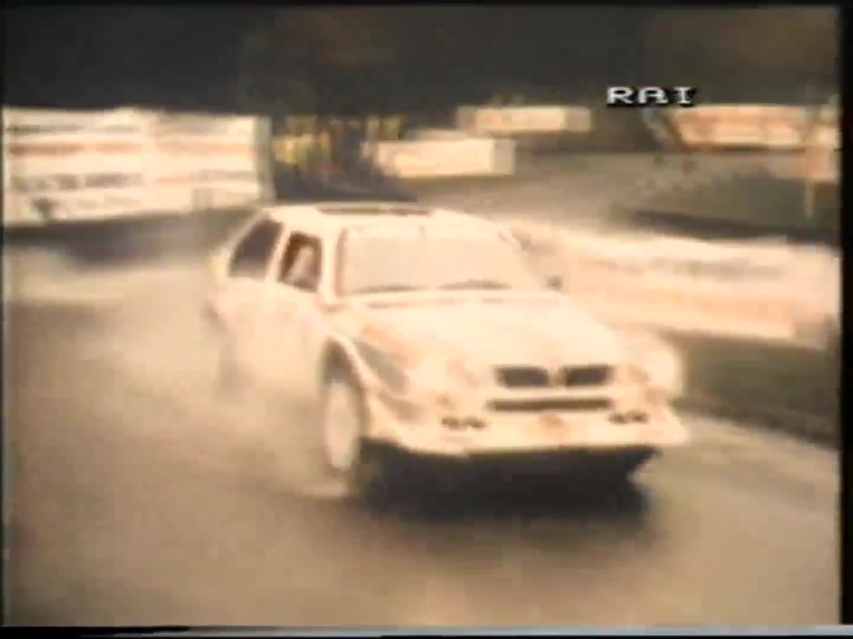 LANCIA DELTA HF TURBO (1986) - Pubblicità anni'80 [4K-UHD-2160p60]