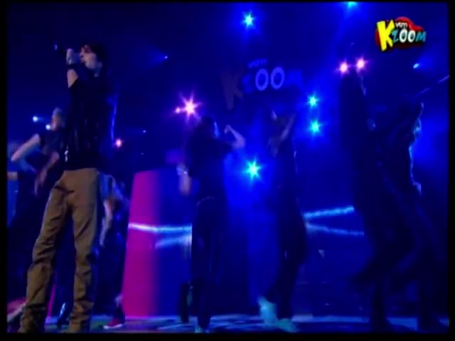 Ralf Mackenbach en Dance Academy op VTM Kzoom Pop