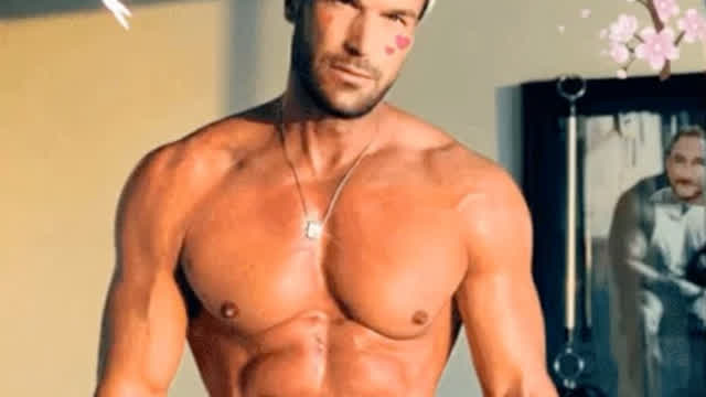 Vietnamese gambler takes it up 18 inches