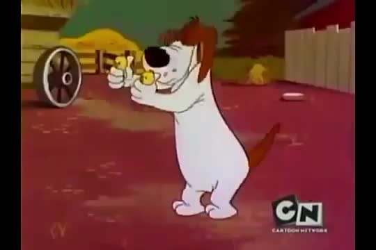 Looney Tunes El Gallo Claudio La Comadreja hizo Plop (Audio Latino)