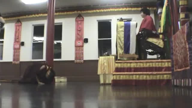 录像：唐东嘉波大菩萨拜南无第三世多杰羌佛为师