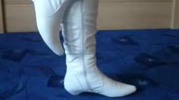 Jana shows her heel boots white with gauntlet